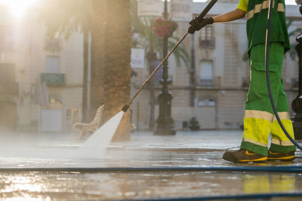 Best Pool Deck Cleaning  in Hildale, UT